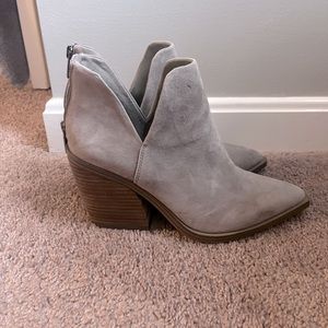 Vince Camuto Gigietta bootie